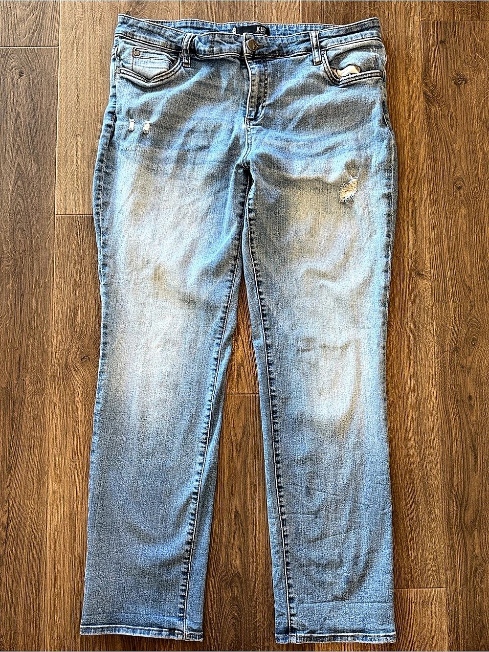 Kut from the Kloth Straight Leg Jeans Distressed in Blue Size
